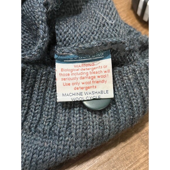 WOOLOVERS 100% pure British wool cardigan - Picture 7 of 9